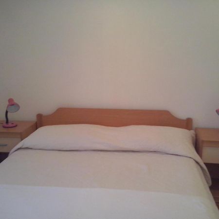 Apartments By The Sea Sumartin, Brac - 11658 Номер фото