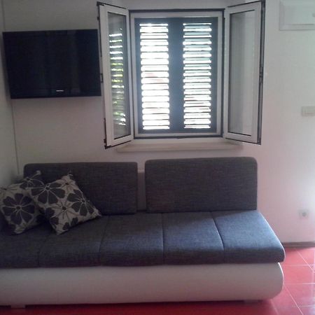 Apartments By The Sea Sumartin, Brac - 11658 Номер фото
